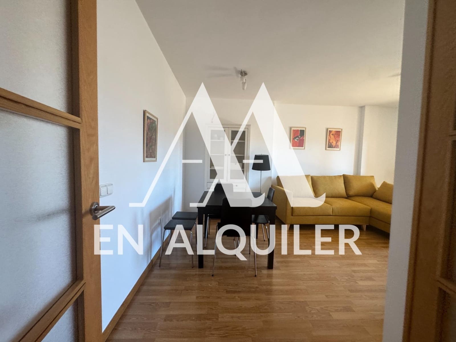 2 soverom Penthouse til leie i Altorreal med svømmebasseng garasje - € 850 (Ref: 9878896)
