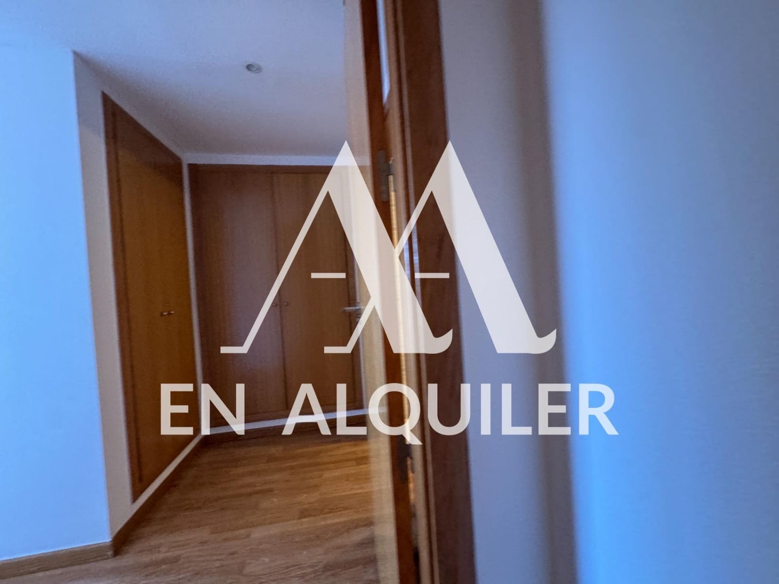 2 soverom Penthouse til leie i Altorreal med svømmebasseng garasje - € 850 (Ref: 9878896)