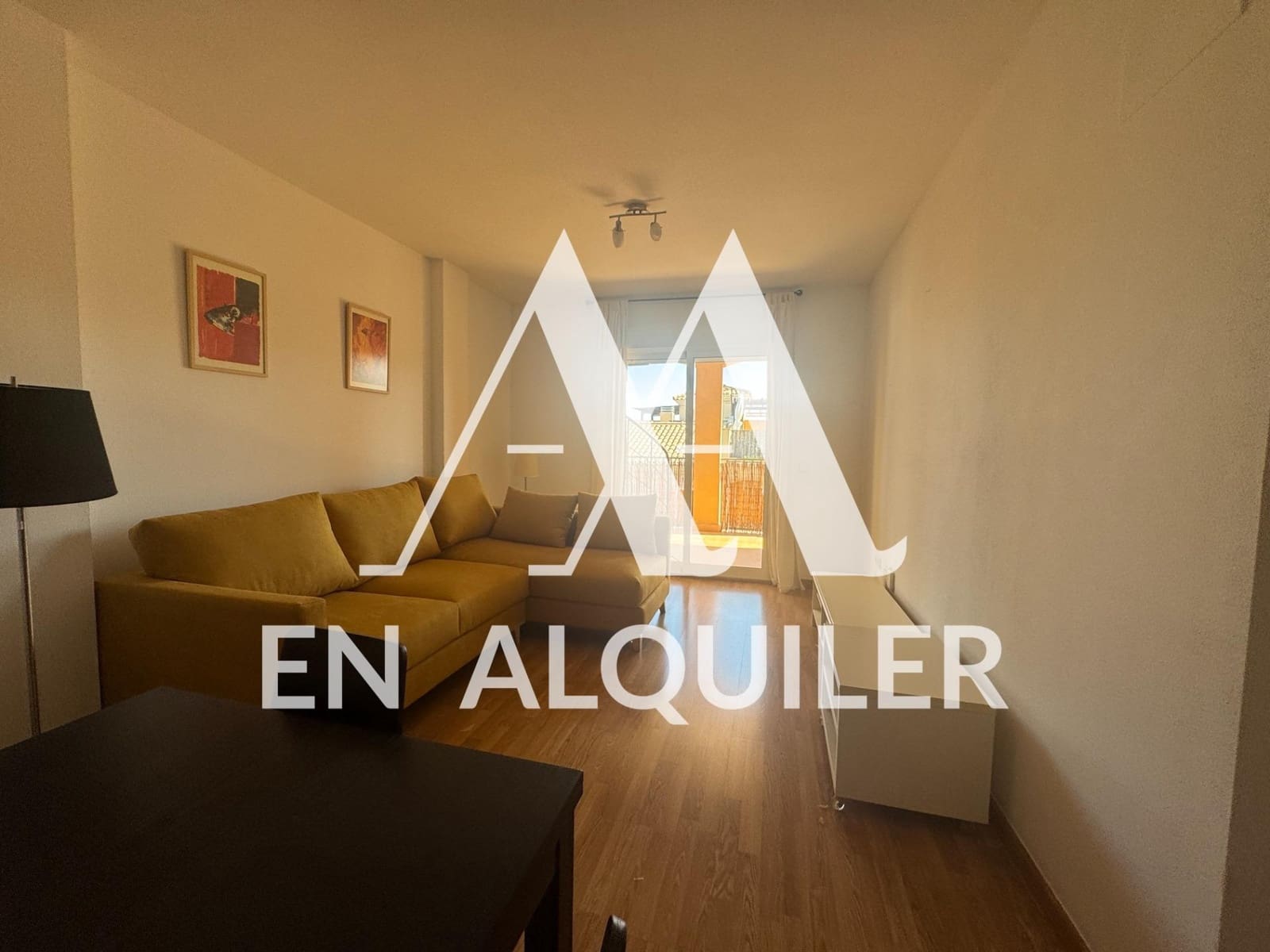 2 soverom Penthouse til leie i Altorreal med svømmebasseng garasje - € 850 (Ref: 9878896)