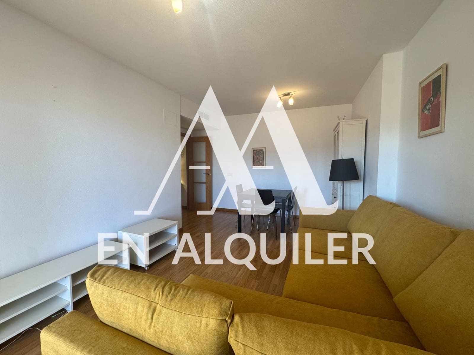 2 soverom Penthouse til leie i Altorreal med svømmebasseng garasje - € 850 (Ref: 9878896)