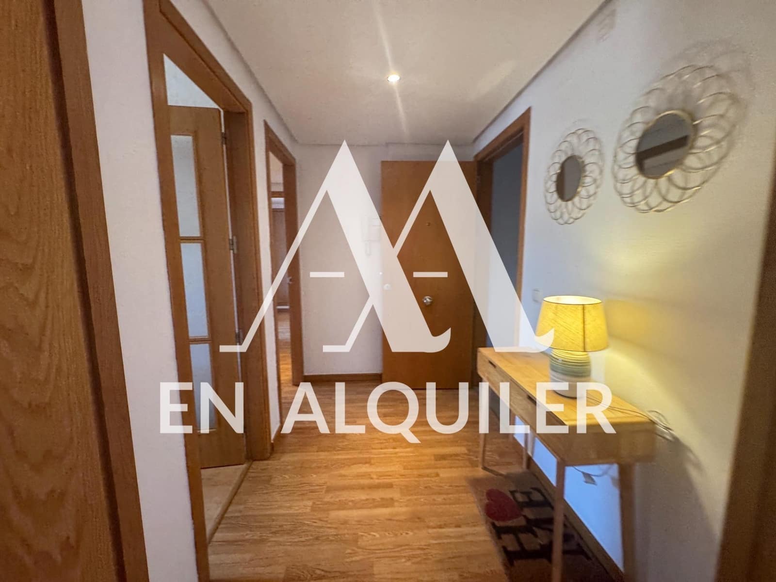 2 soverom Penthouse til leie i Altorreal med svømmebasseng garasje - € 850 (Ref: 9878896)