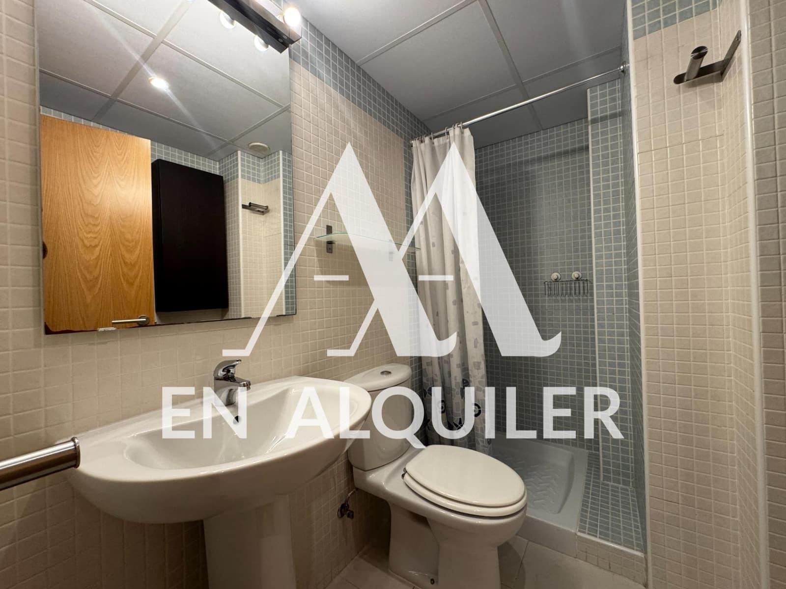 2 soverom Penthouse til leie i Altorreal med svømmebasseng garasje - € 850 (Ref: 9878896)