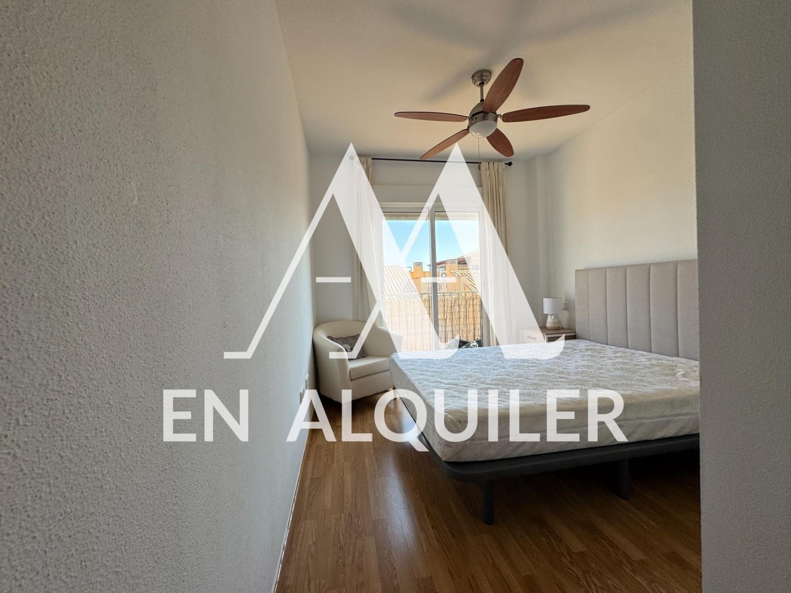 2 soverom Penthouse til leie i Altorreal med svømmebasseng garasje - € 850 (Ref: 9878896)