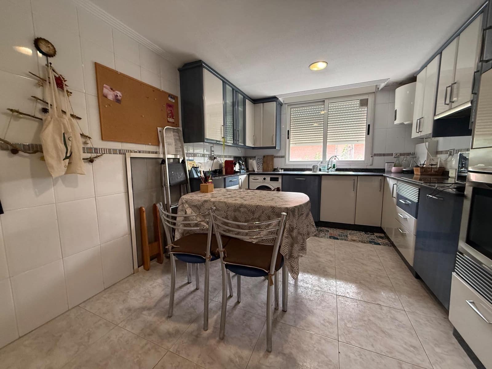 2 Zimmer Apartment zu vermieten in Murcia Stadt - 900 € (Ref: 9983176)