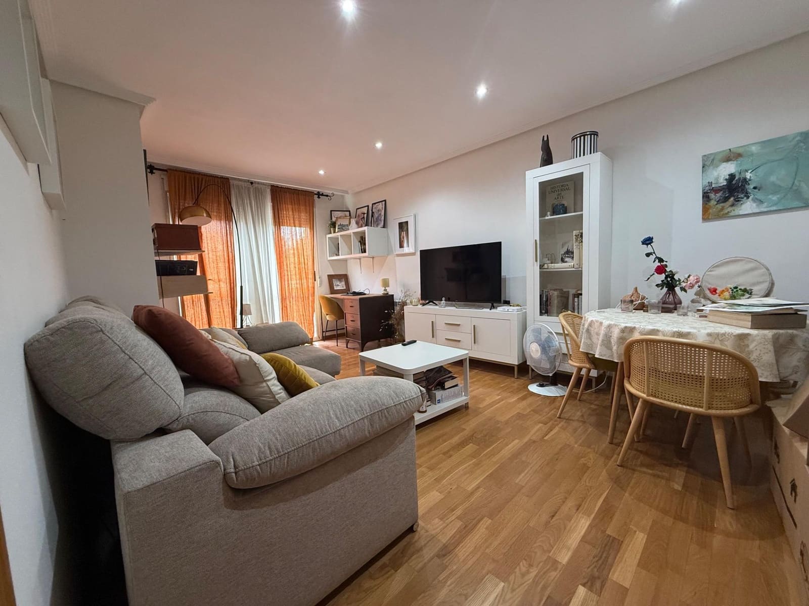 2 Zimmer Apartment zu vermieten in Murcia Stadt - 900 € (Ref: 9983176)