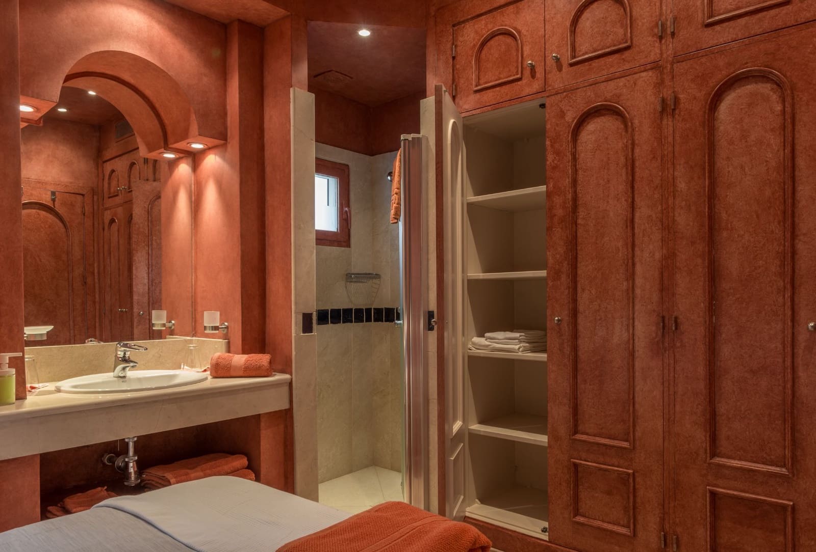 3 soveværelse Villa til salg i Benalup med swimmingpool garage - € 695.000 (Ref: 10139092)