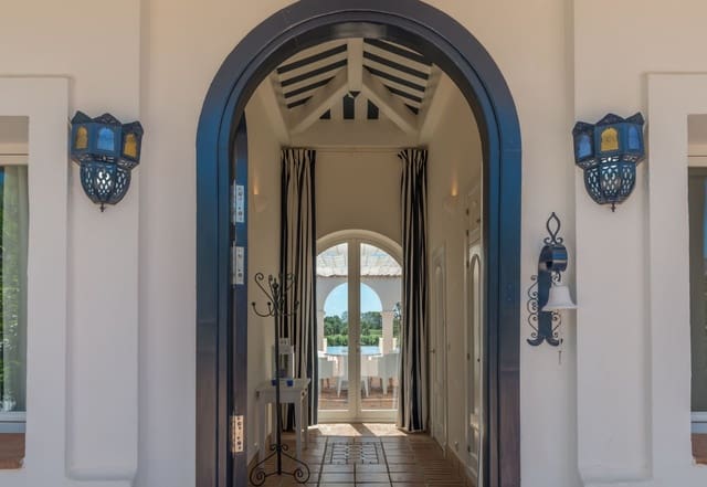 3 sovrum Villa till salu i Benalup med pool garage - 695 000 € (Ref: 10139092)