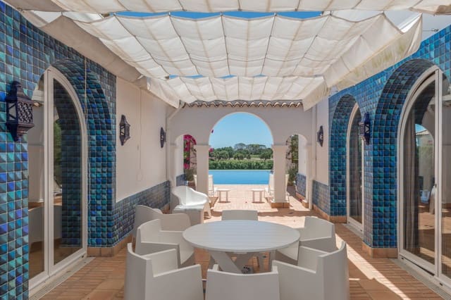 3 sovrum Villa till salu i Benalup med pool garage - 695 000 € (Ref: 10139092)