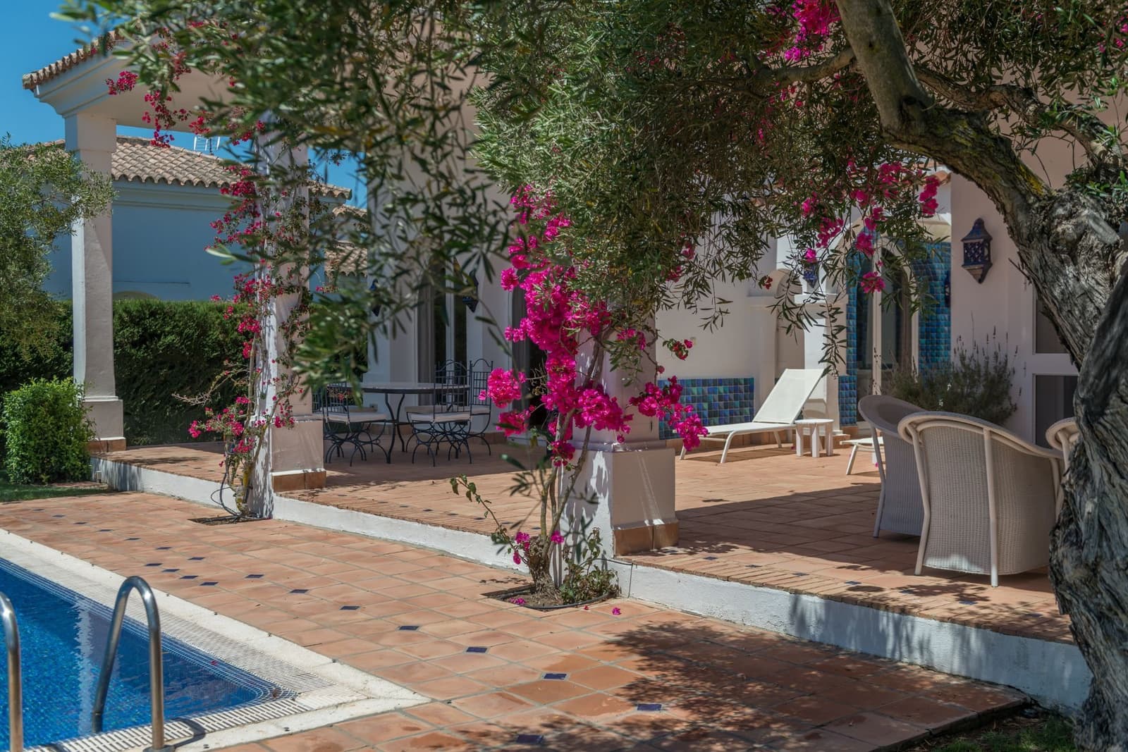 3 soveværelse Villa til salg i Benalup med swimmingpool garage - € 695.000 (Ref: 10139092)