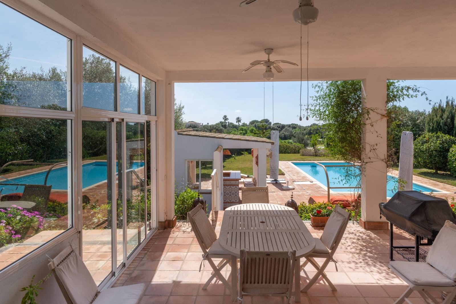 3 soverom Villa til salgs i Benalup med svømmebasseng garasje - € 595 000 (Ref: 8556190)