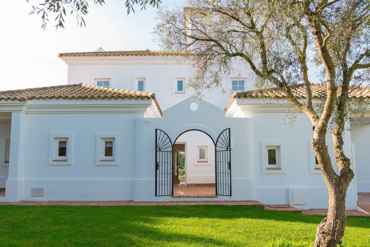 5 chambre Villa/Maison à vendre à Benalup avec piscine garage - 975 000 € (Ref: 8556192)