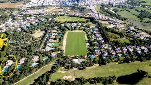 5 chambre Villa/Maison à vendre à Benalup avec piscine garage - 975 000 € (Ref: 8556192)