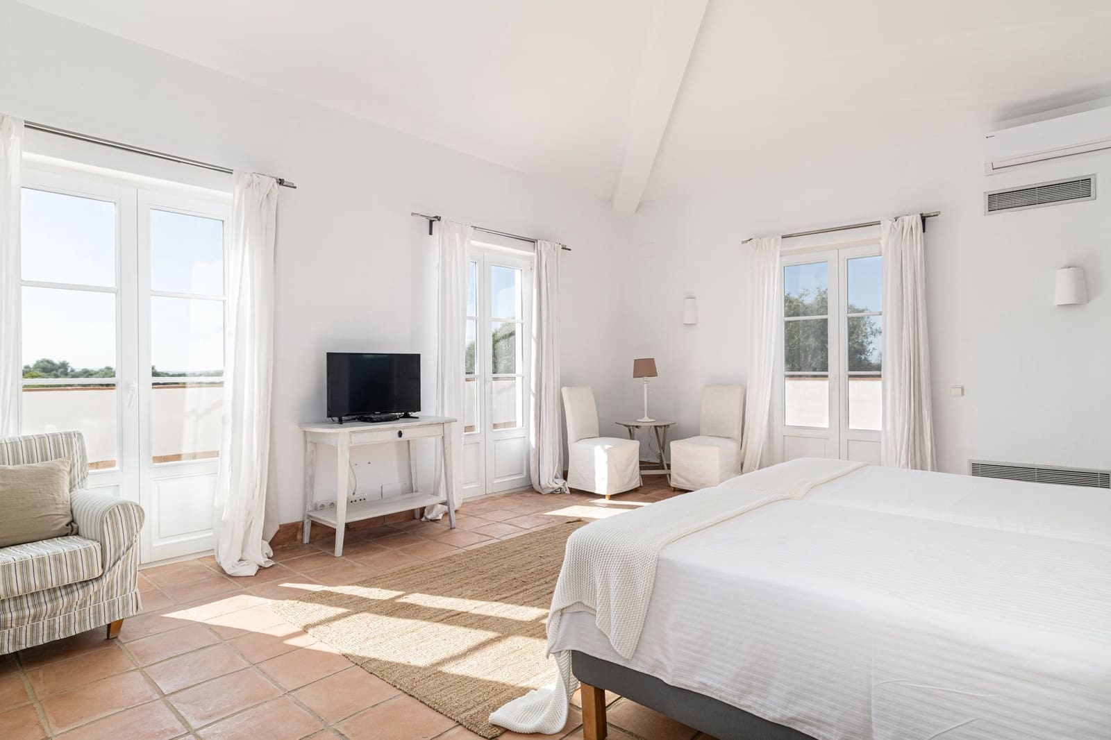 5 chambre Villa/Maison à vendre à Benalup avec piscine garage - 975 000 € (Ref: 8556192)