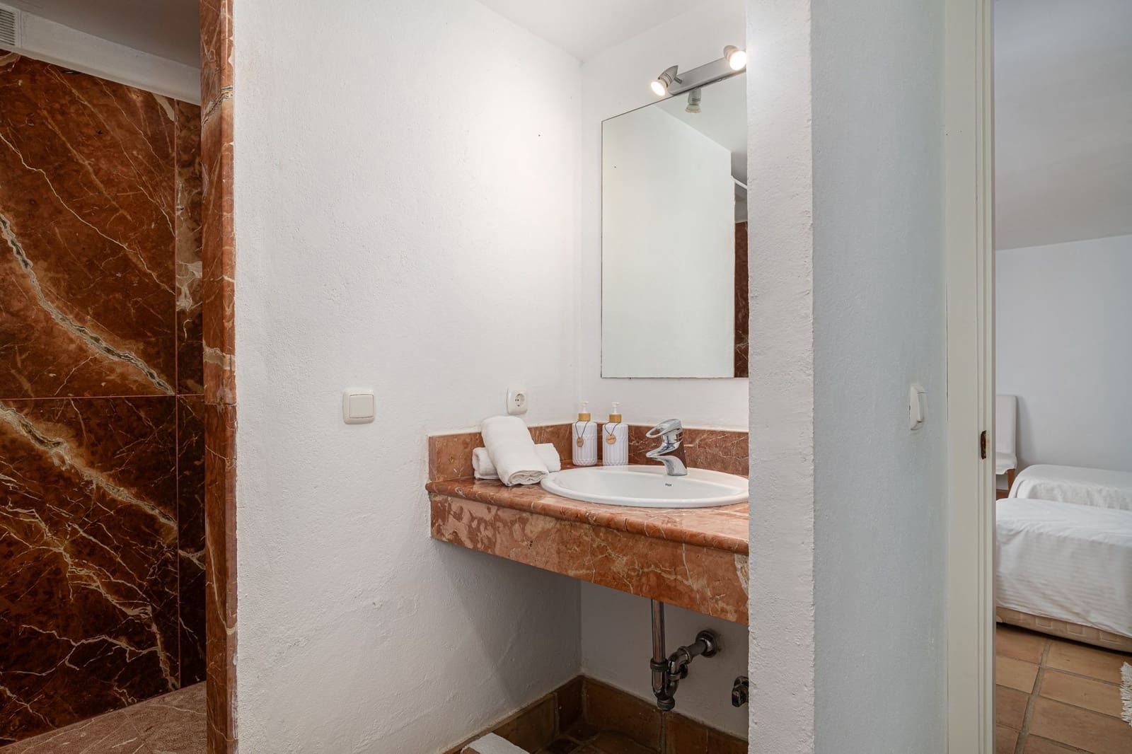 5 chambre Villa/Maison à vendre à Benalup avec piscine garage - 975 000 € (Ref: 8556192)