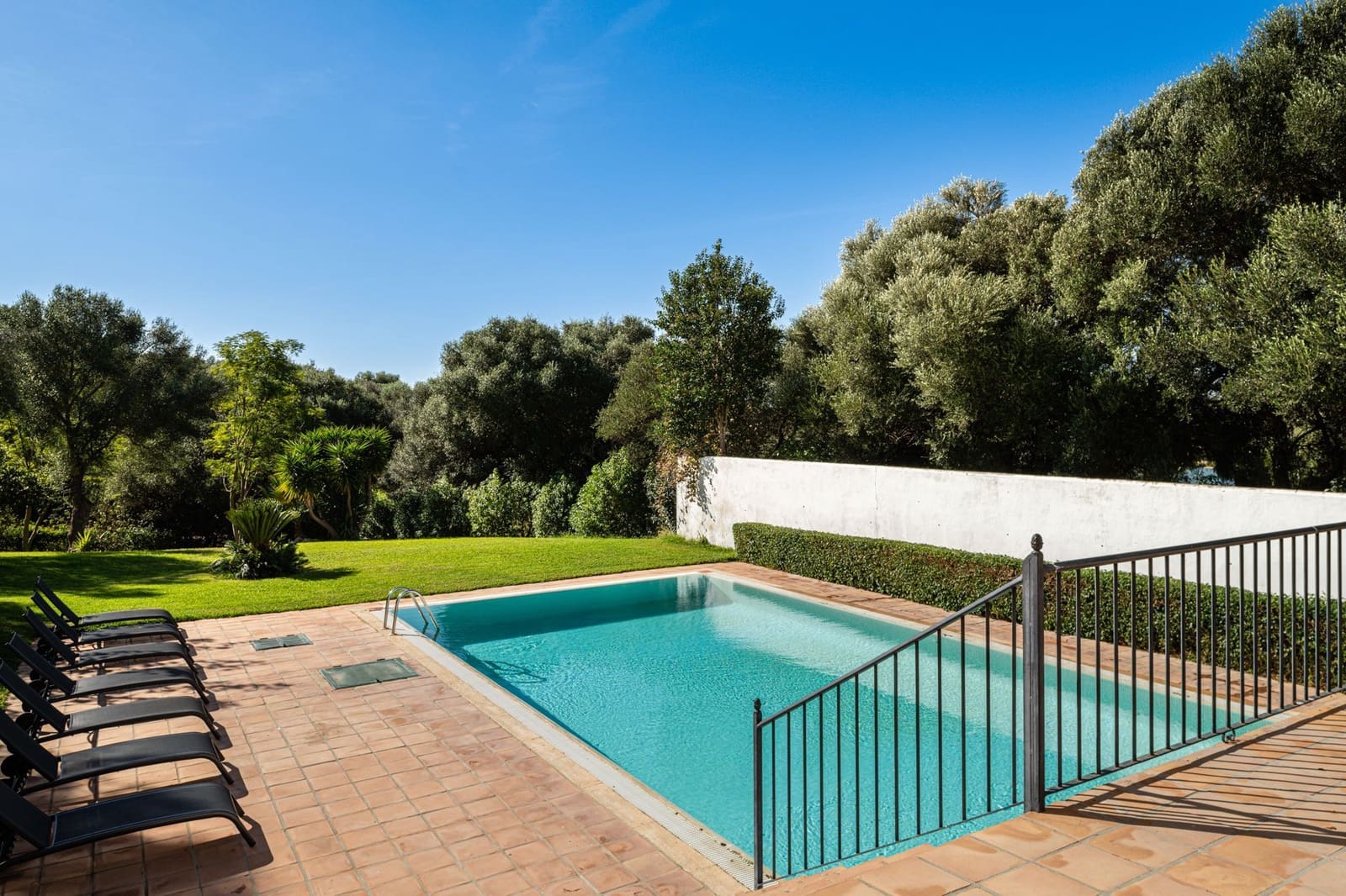 5 chambre Villa/Maison à vendre à Benalup avec piscine garage - 975 000 € (Ref: 8556192)