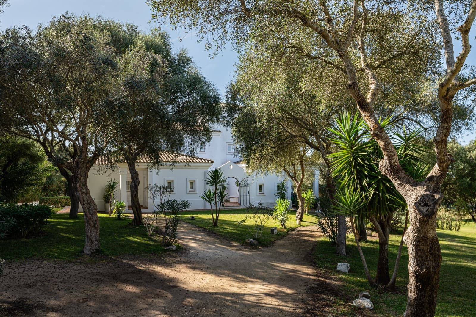 5 chambre Villa/Maison à vendre à Benalup avec piscine garage - 975 000 € (Ref: 8556192)