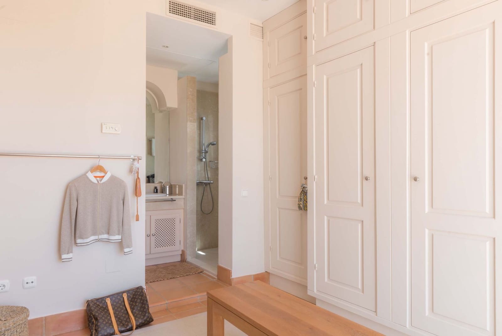 4 soveværelse Villa til salg i Benalup med swimmingpool - € 690.000 (Ref: 8556194)