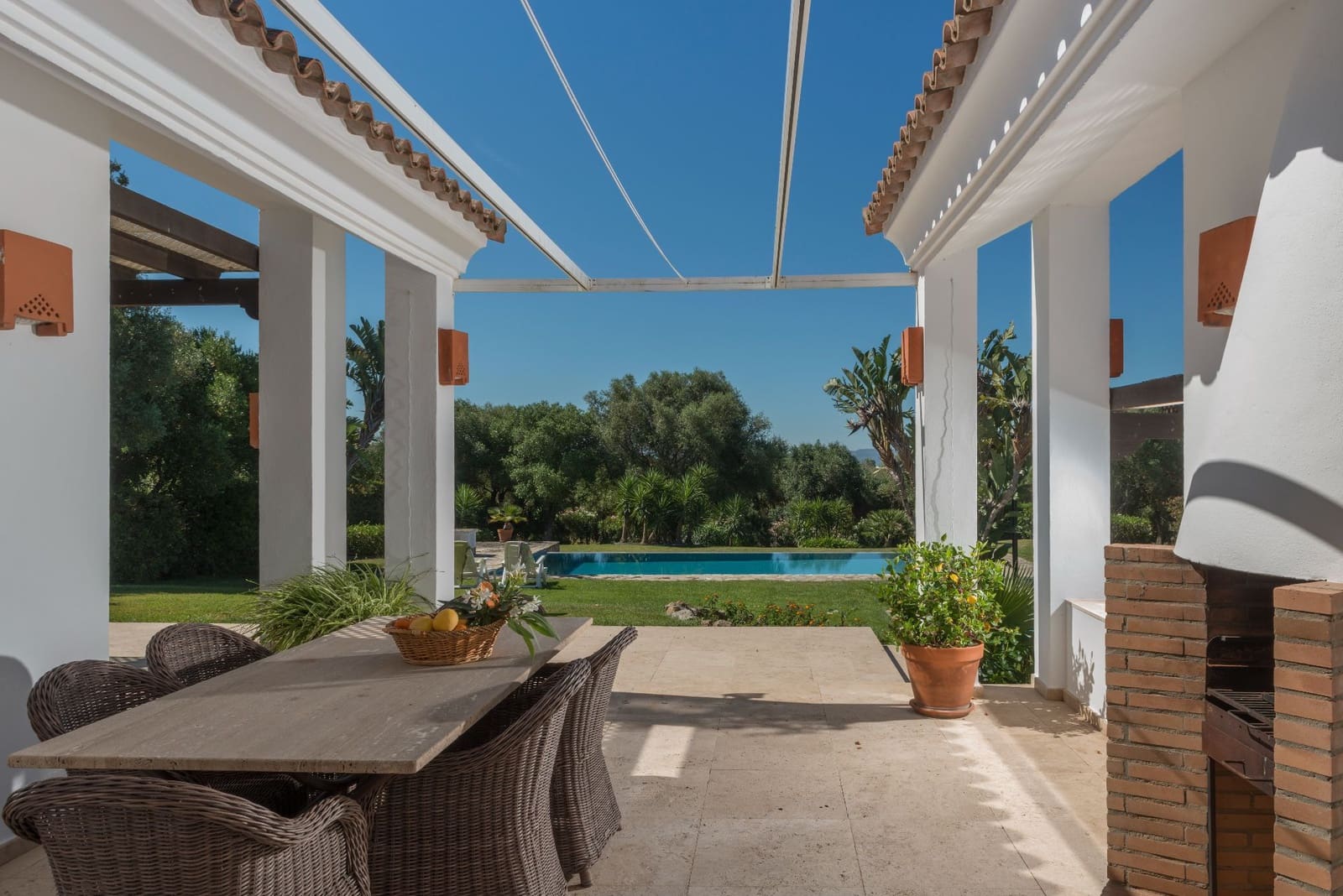 3 soveværelse Villa til salg i Benalup med swimmingpool garage - € 800.000 (Ref: 8723602)