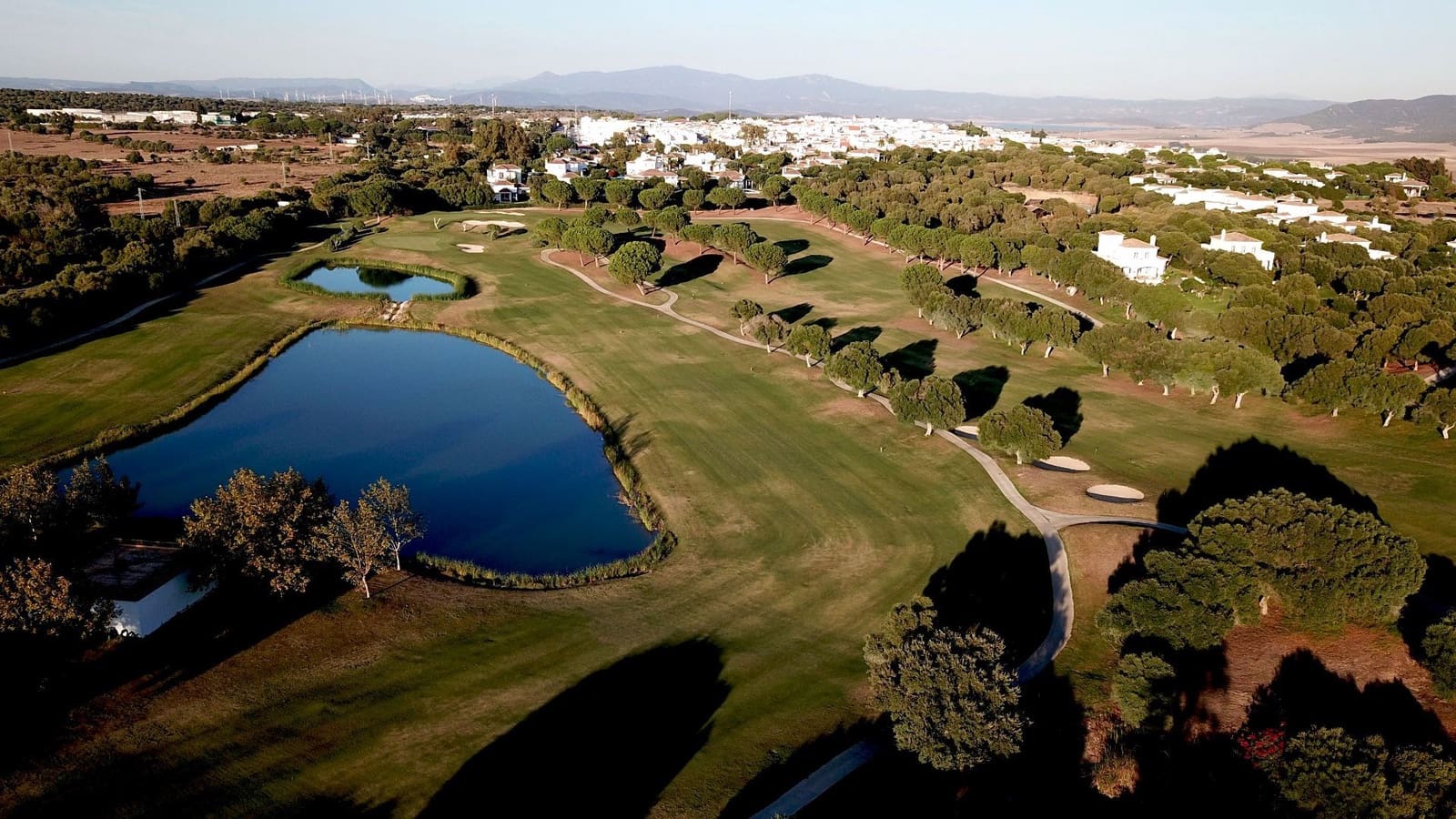 3 soveværelse Villa til salg i Benalup med swimmingpool garage - € 800.000 (Ref: 8723602)