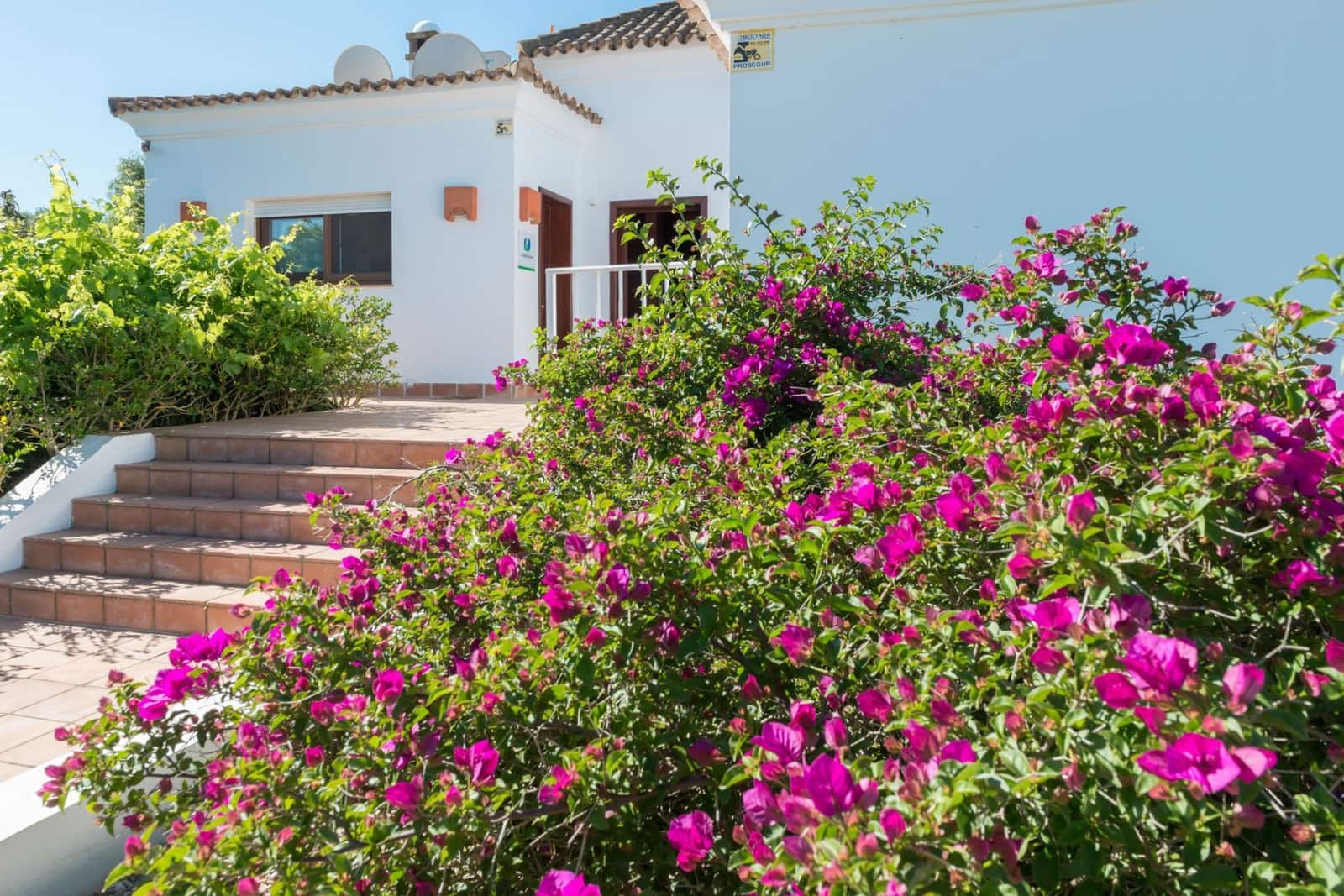 3 soveværelse Villa til salg i Benalup med swimmingpool garage - € 800.000 (Ref: 8723602)