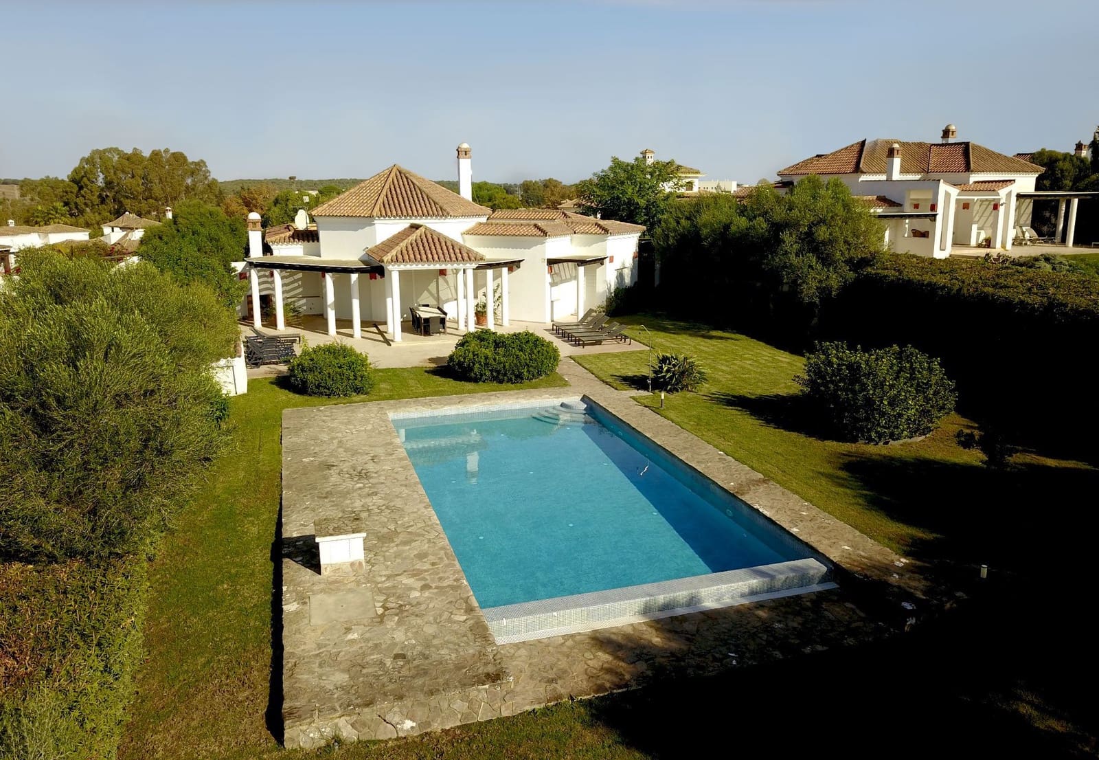 5 chambre Villa/Maison à vendre à Benalup avec piscine garage - 850 000 € (Ref: 8723603)