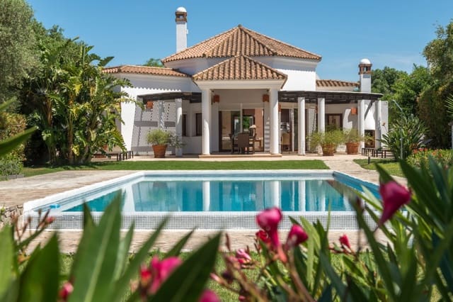5 bedroom Villa for sale in Benalup with pool garage - € 830,000 (Ref: 8723604)