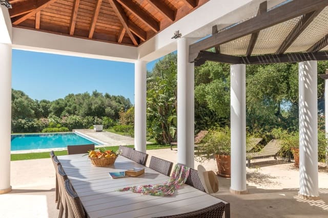 5 bedroom Villa for sale in Benalup with pool garage - € 830,000 (Ref: 8723604)