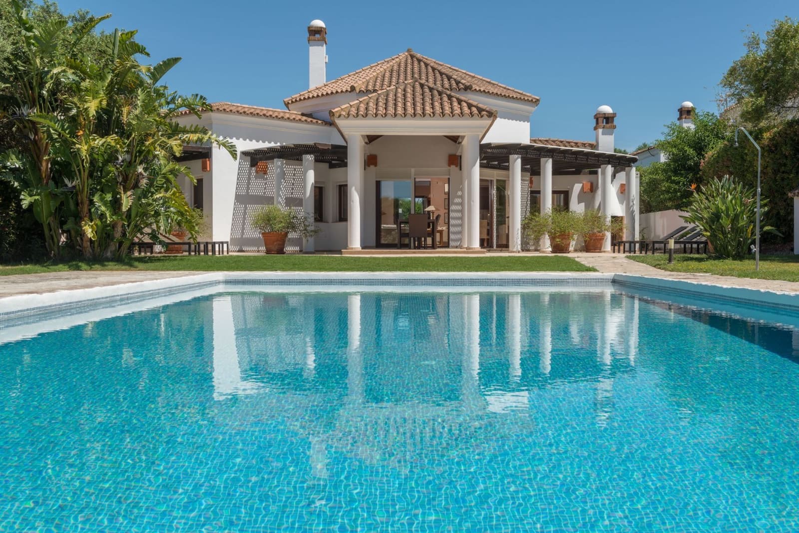 5 soverom Villa til salgs i Benalup med svømmebasseng garasje - € 830 000 (Ref: 8723604)