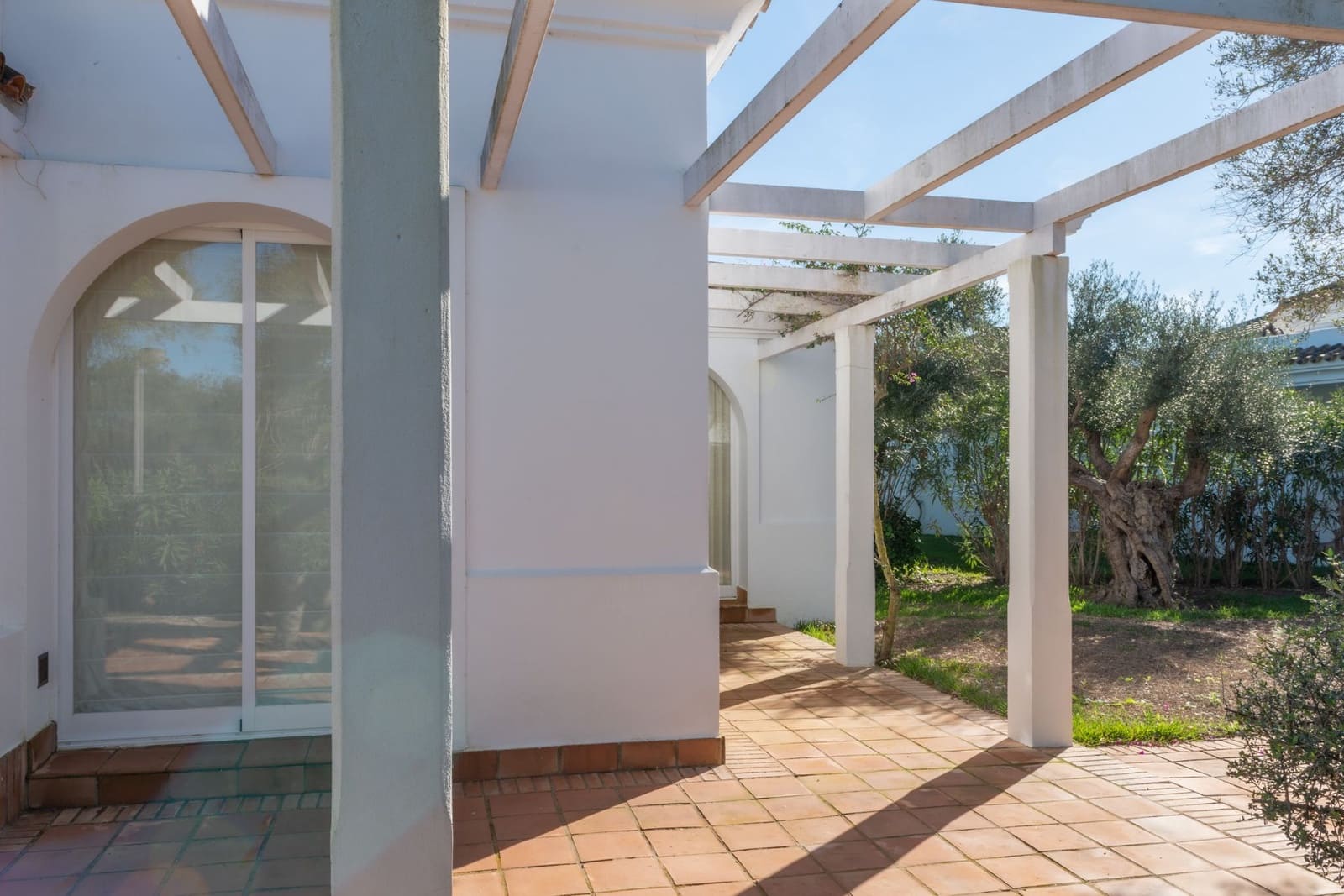 6 chambre Villa/Maison à vendre à Benalup avec piscine garage - 685 000 € (Ref: 8781164)