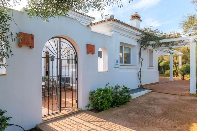 6 bedroom Villa for sale in Benalup with pool garage - € 685,000 (Ref: 8781164)