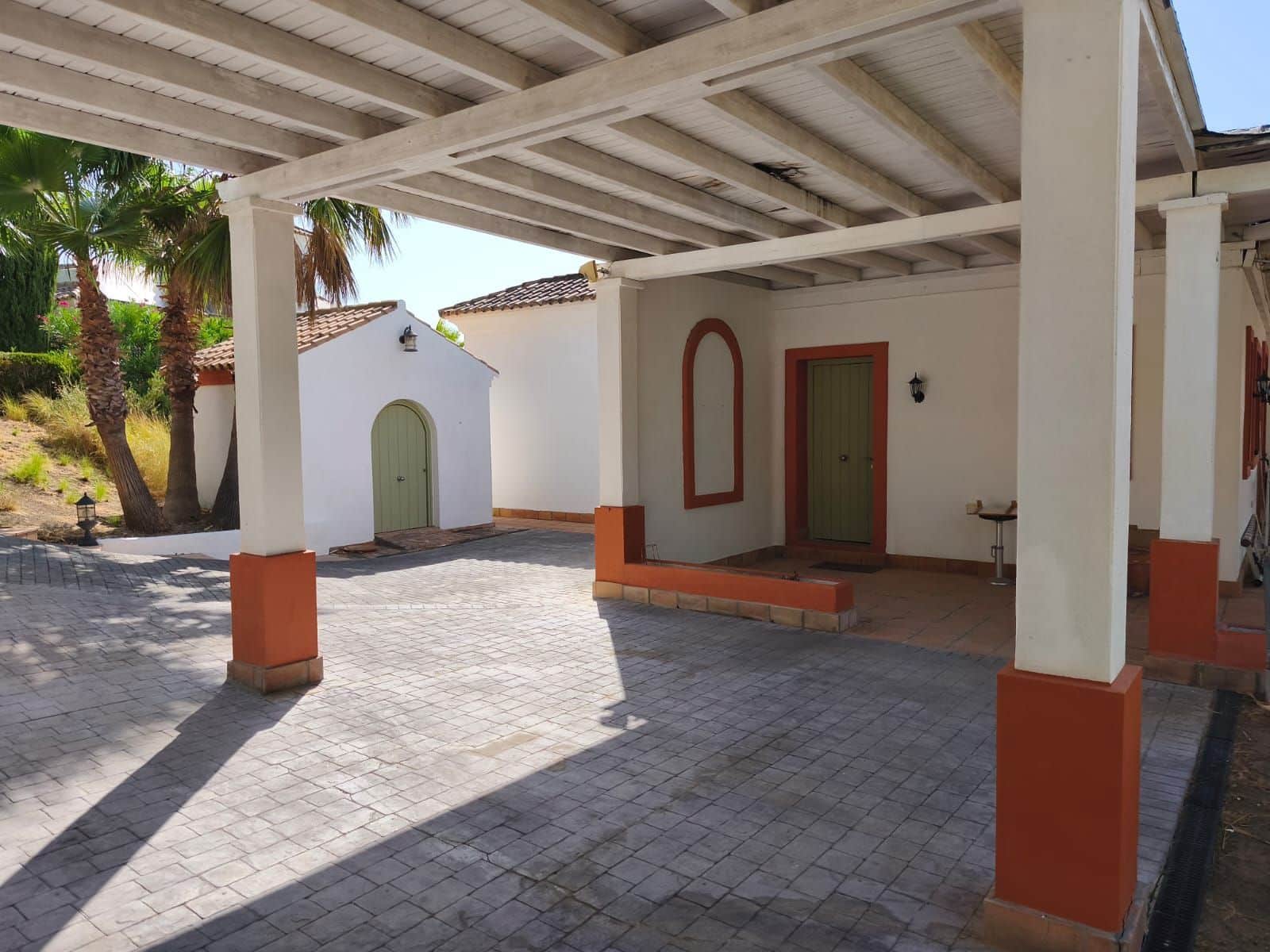 3 soveværelse Villa til salg i Benalup med swimmingpool garage - € 525.000 (Ref: 9239591)