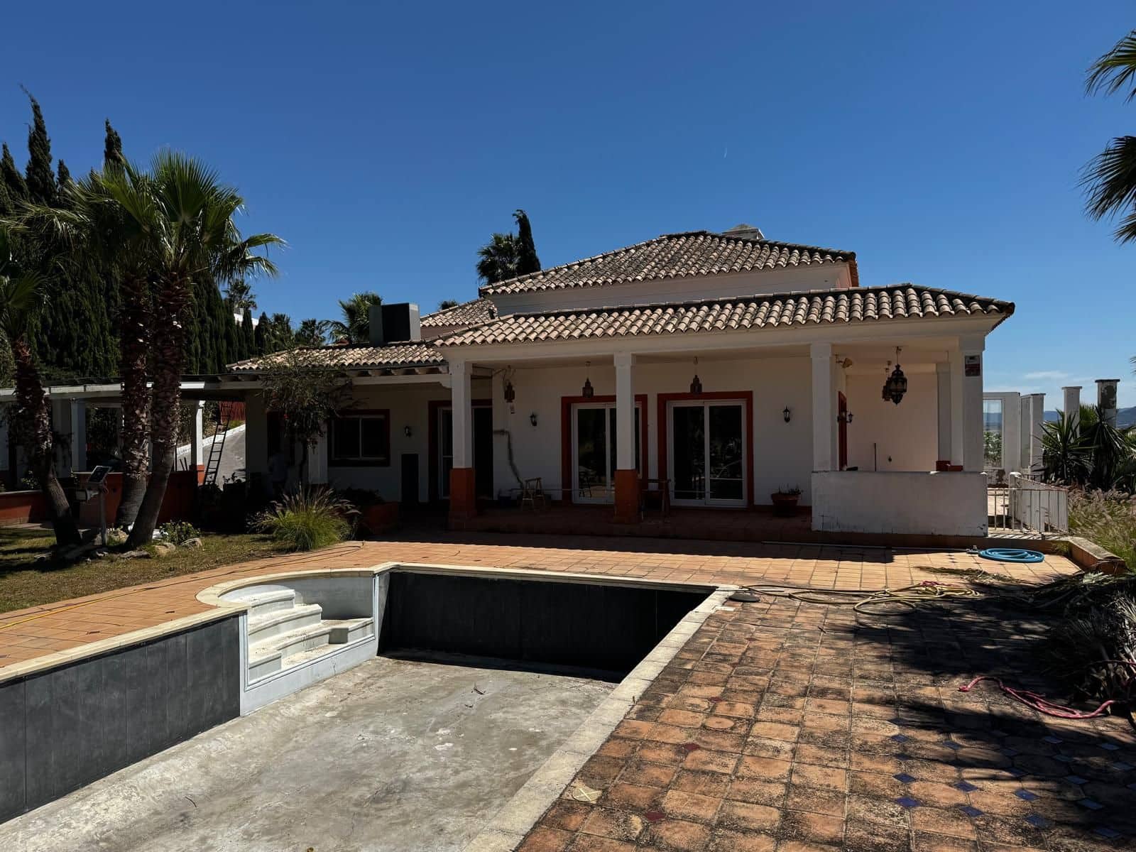 3 soveværelse Villa til salg i Benalup med swimmingpool garage - € 525.000 (Ref: 9239591)