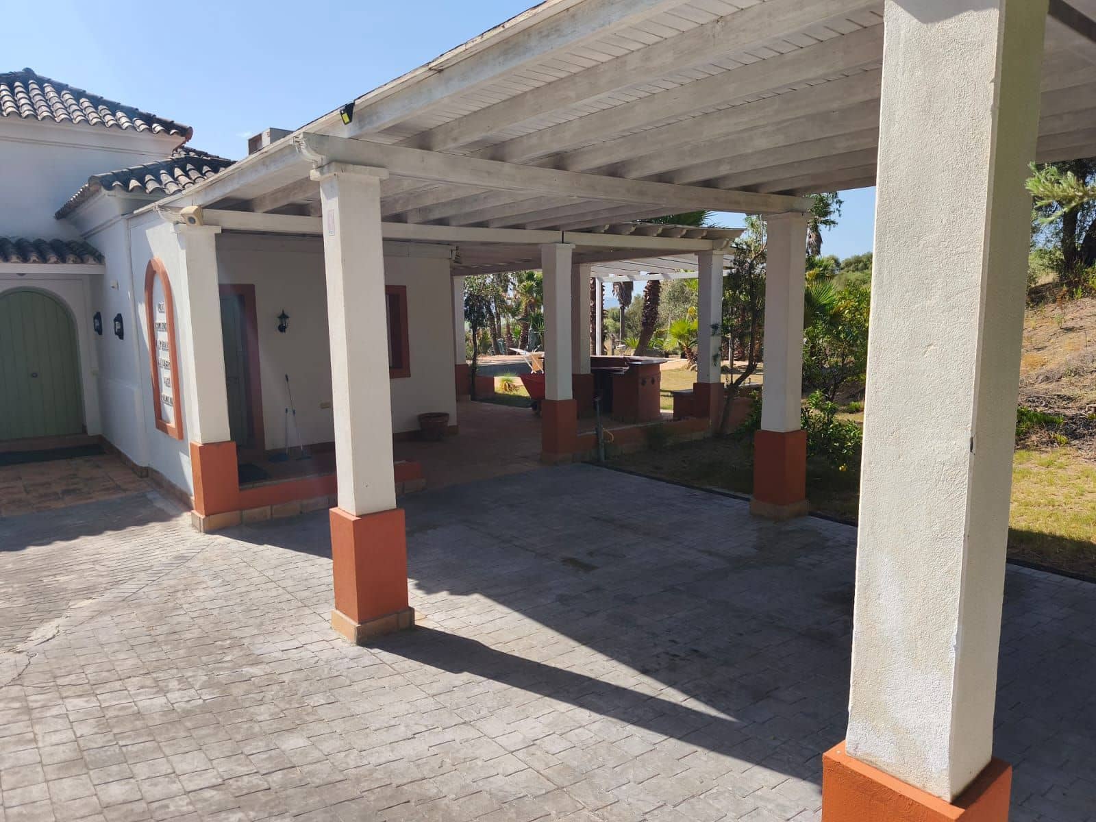 3 soveværelse Villa til salg i Benalup med swimmingpool garage - € 525.000 (Ref: 9239591)