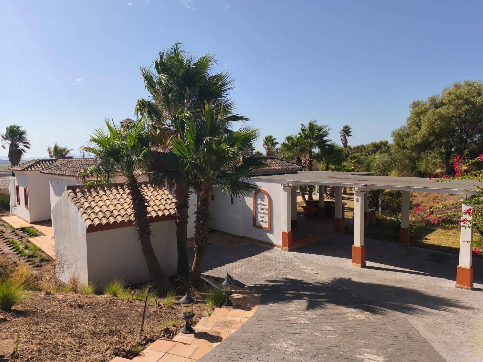 3 soveværelse Villa til salg i Benalup med swimmingpool garage - € 525.000 (Ref: 9239591)