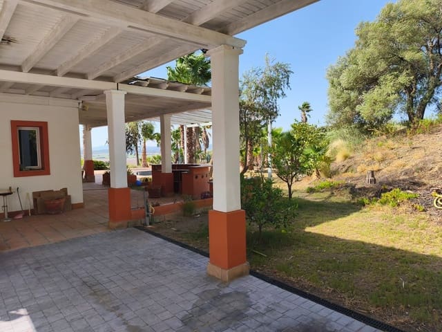 3 soveværelse Villa til salg i Benalup med swimmingpool garage - € 525.000 (Ref: 9239591)