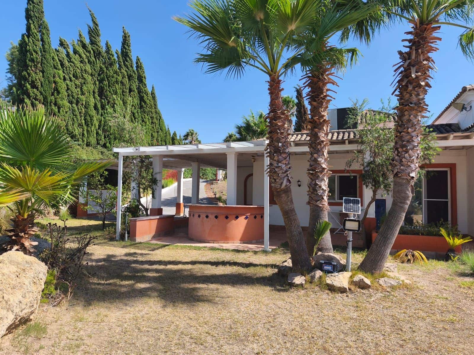 3 soveværelse Villa til salg i Benalup med swimmingpool garage - € 525.000 (Ref: 9239591)