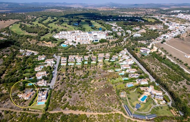 3 soveværelse Villa til salg i Benalup med swimmingpool garage - € 525.000 (Ref: 9239591)