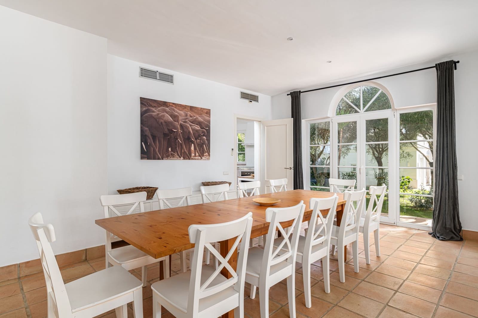 5 sypialnia Willa na sprzedaż w Benalup z basenem garażem - 875 000 € (Ref: 9400373)