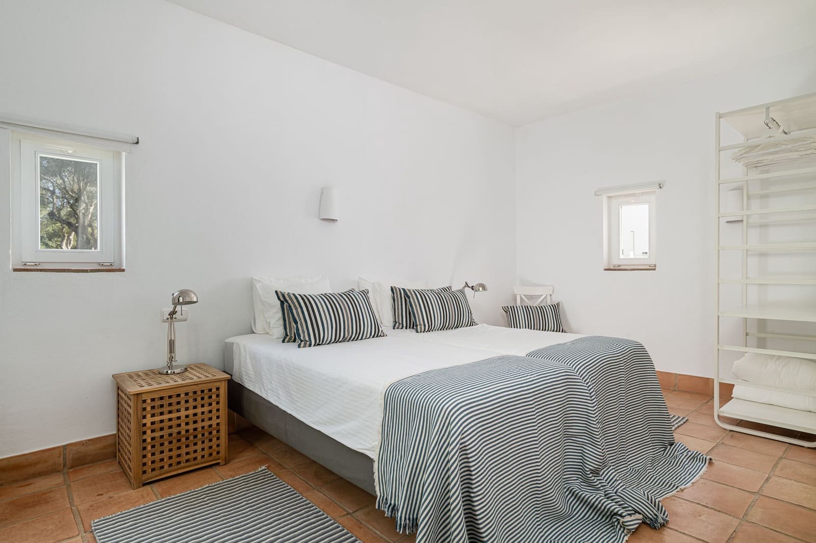 5 sypialnia Willa na sprzedaż w Benalup z basenem garażem - 875 000 € (Ref: 9400373)