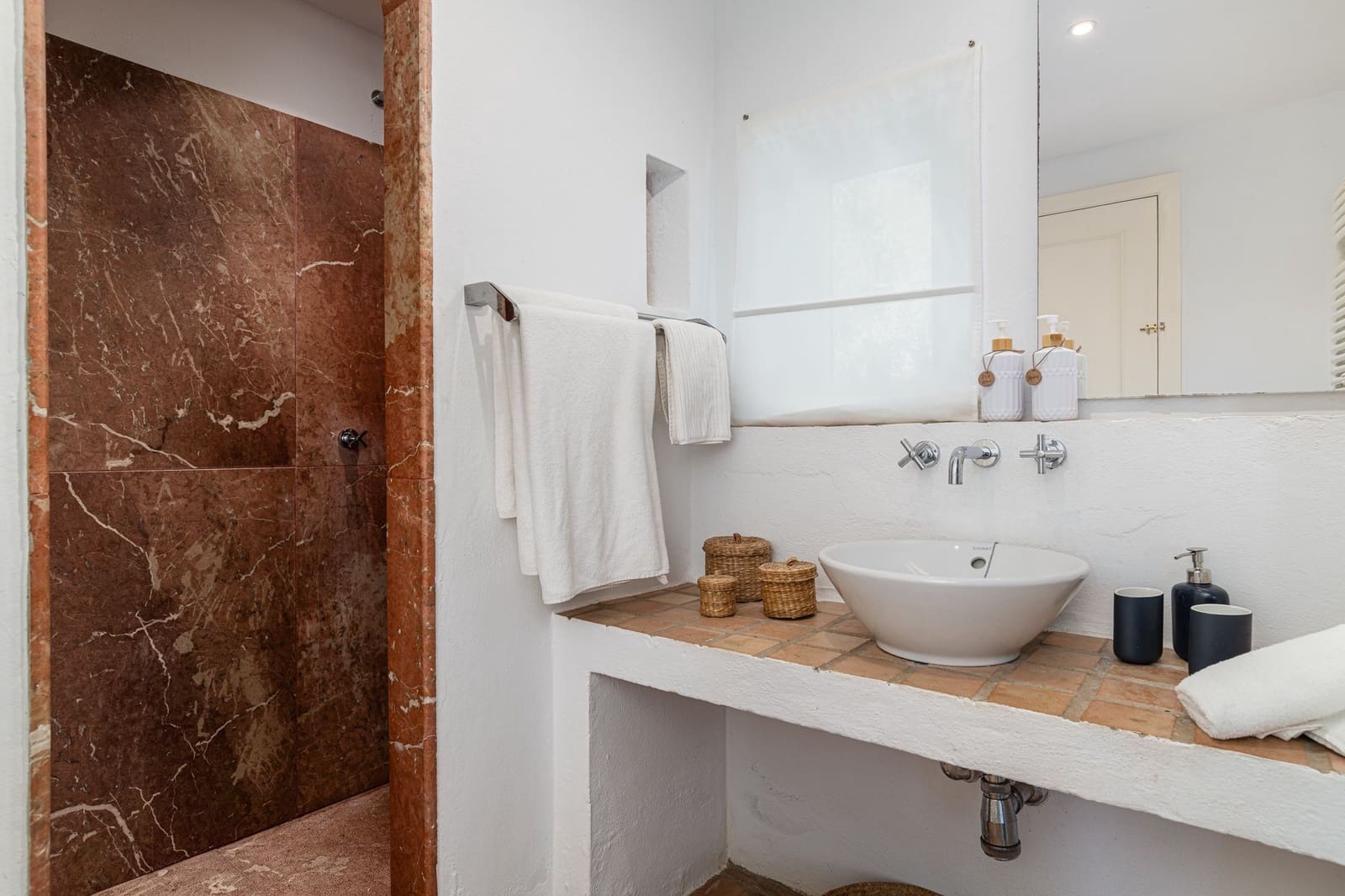 5 sypialnia Willa na sprzedaż w Benalup z basenem garażem - 875 000 € (Ref: 9400373)