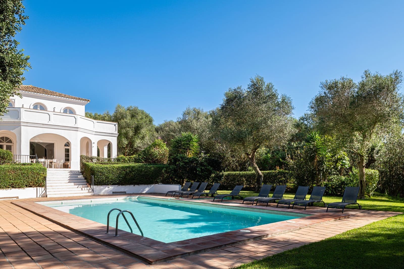 5 sypialnia Willa na sprzedaż w Benalup z basenem garażem - 875 000 € (Ref: 9400373)