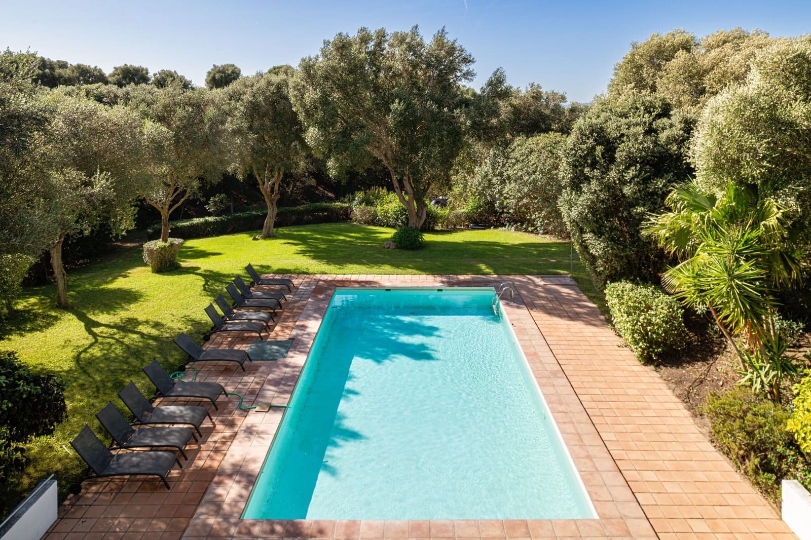 5 sypialnia Willa na sprzedaż w Benalup z basenem garażem - 875 000 € (Ref: 9400373)