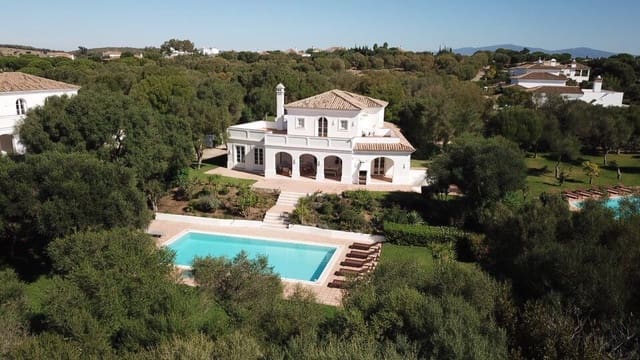 5 soveværelse Villa til salg i Benalup med swimmingpool garage - € 820.000 (Ref: 9698117)