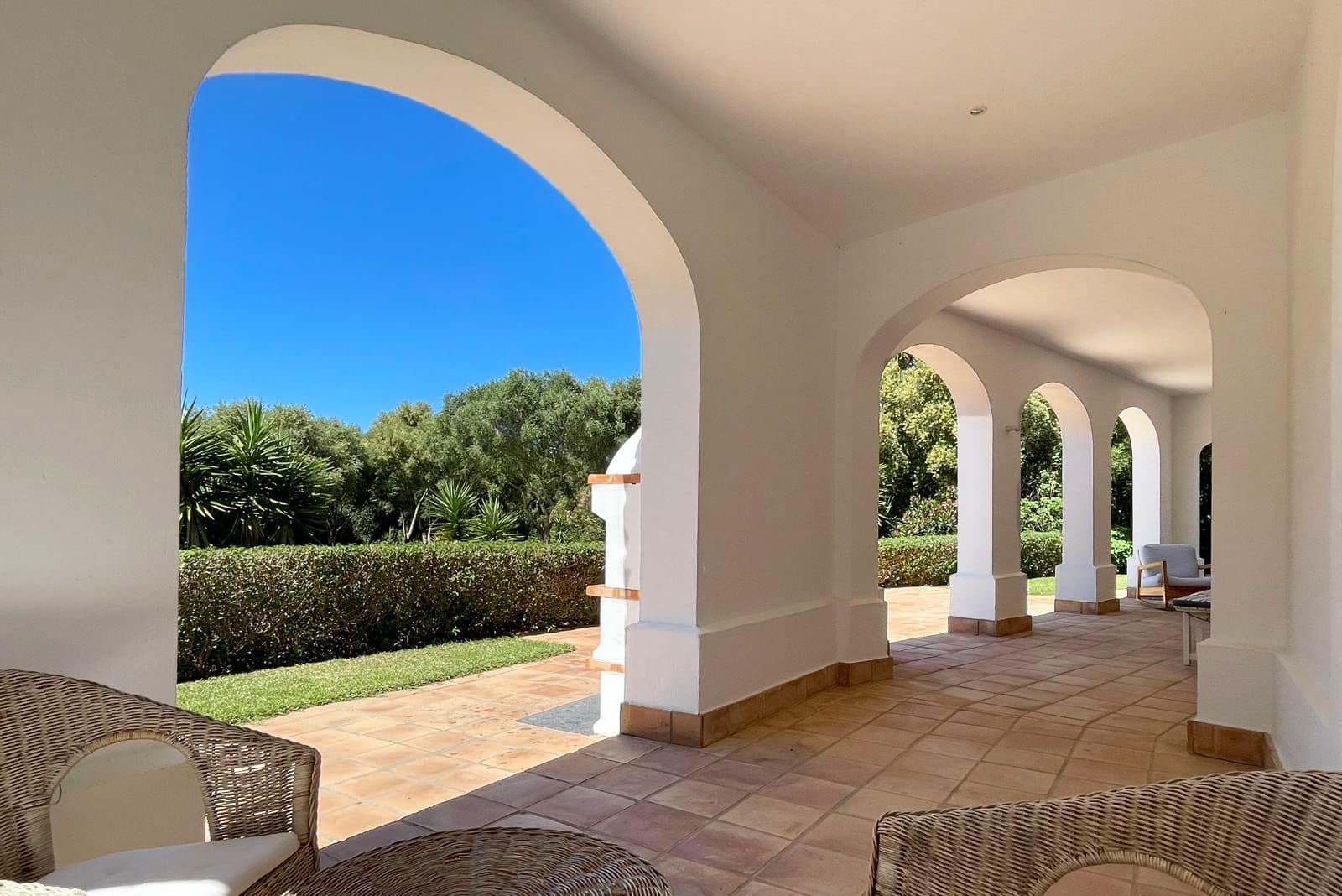 5 soveværelse Villa til salg i Benalup med swimmingpool garage - € 820.000 (Ref: 9698117)