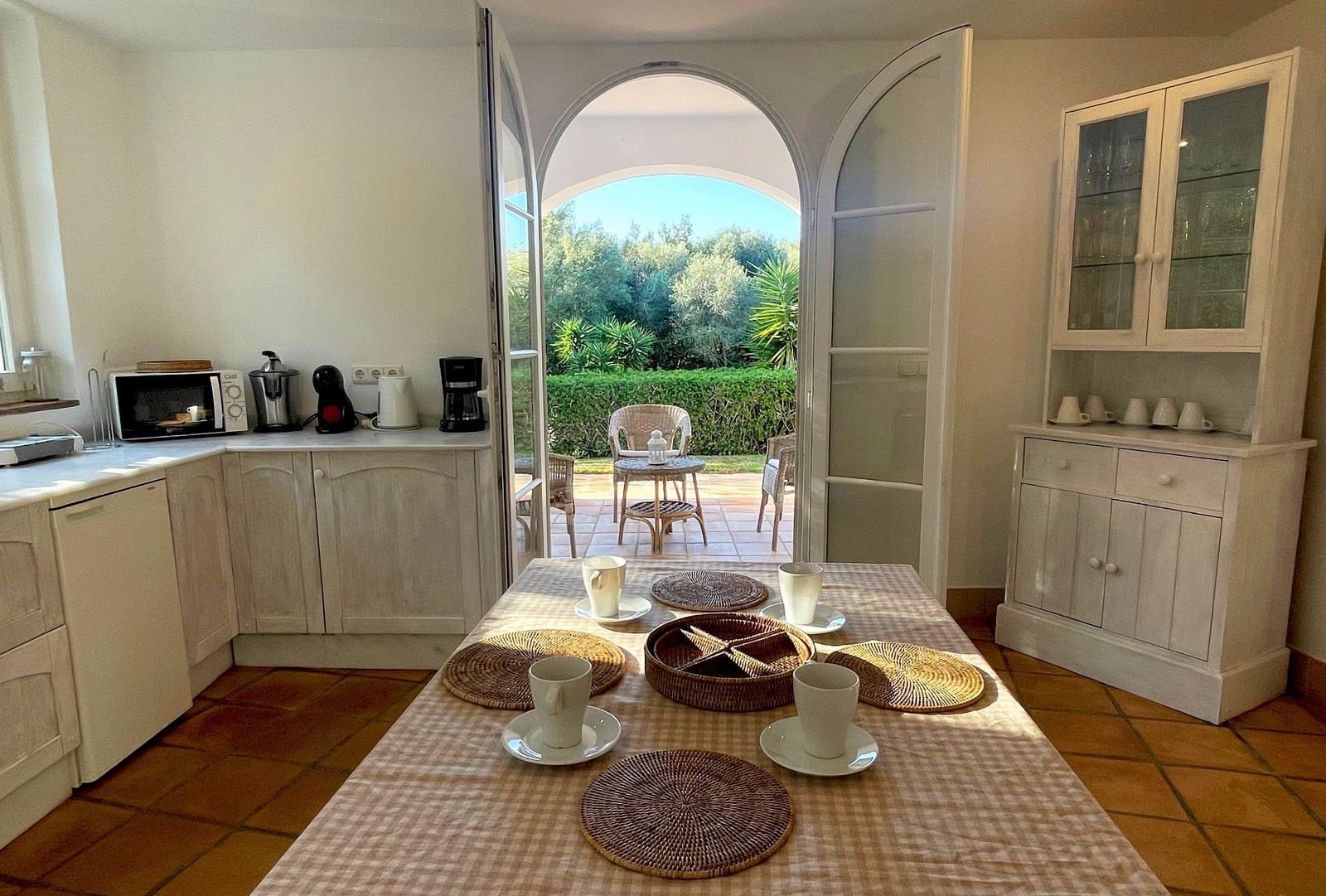 5 soveværelse Villa til salg i Benalup med swimmingpool garage - € 820.000 (Ref: 9698117)