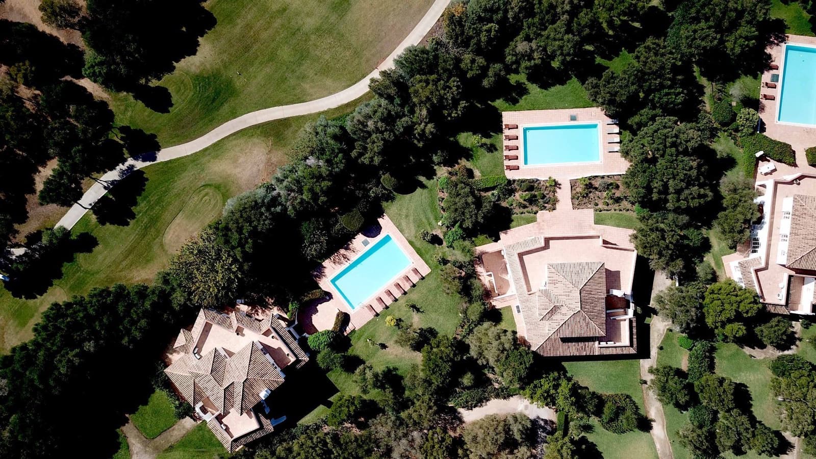 5 soveværelse Villa til salg i Benalup med swimmingpool garage - € 820.000 (Ref: 9698117)