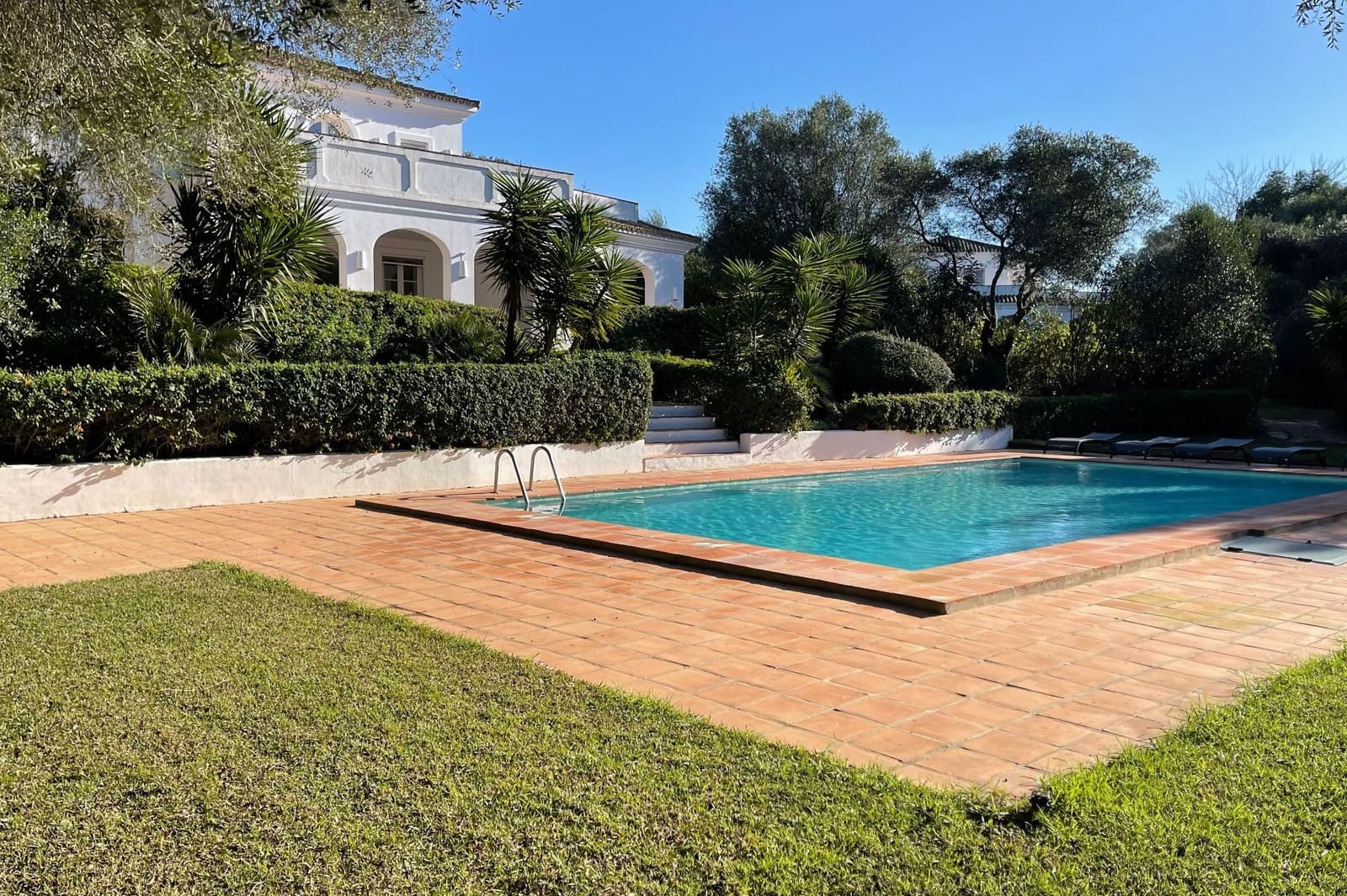 5 soveværelse Villa til salg i Benalup med swimmingpool garage - € 820.000 (Ref: 9698117)