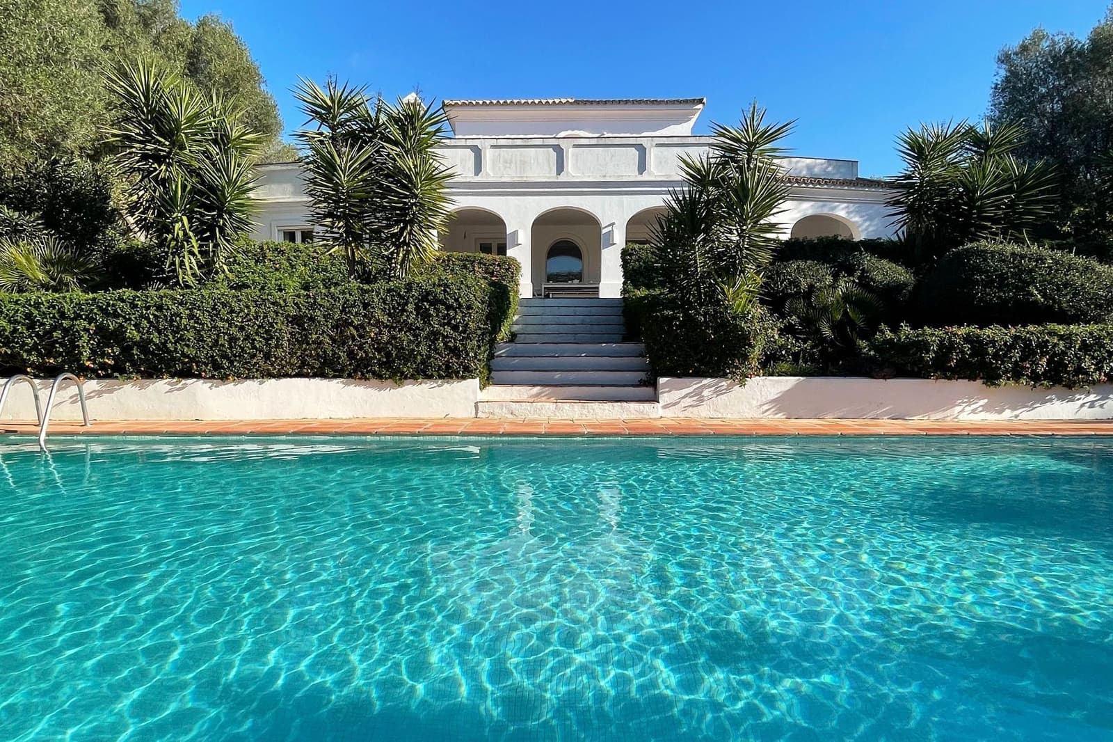 5 soveværelse Villa til salg i Benalup med swimmingpool garage - € 820.000 (Ref: 9698117)