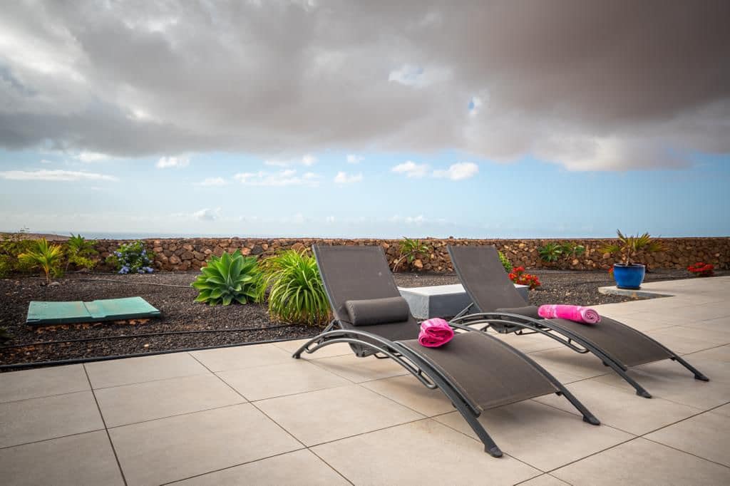 2 bedroom Villa for sale in Tindaya with pool - € 598,000 (Ref: 9816613)