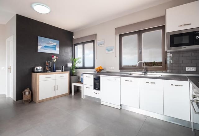 2 bedroom Villa for sale in Tindaya, La Oliva with pool - € 598,000 (Ref: 9816613)